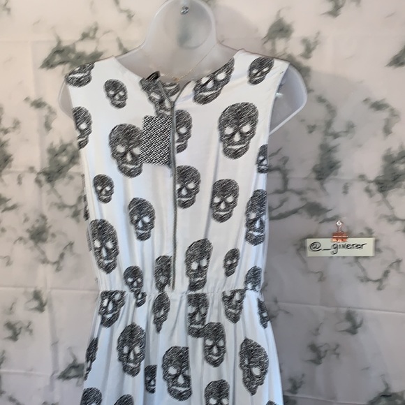 NWT Skull Pattern Dress By Divided - Picture 6 of 15